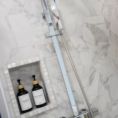 St Aubin Dans Un Ecrin De Verdure *