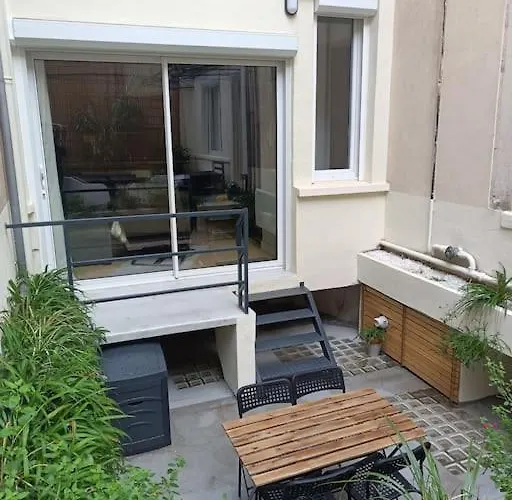 St Aubin Dans Un Ecrin De Verdure *